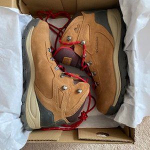 Columbia Newton Ridge Waterpoof Hiking Boots, Size 9.5 wide